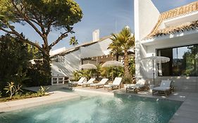 Anfitrion Villas & Suites